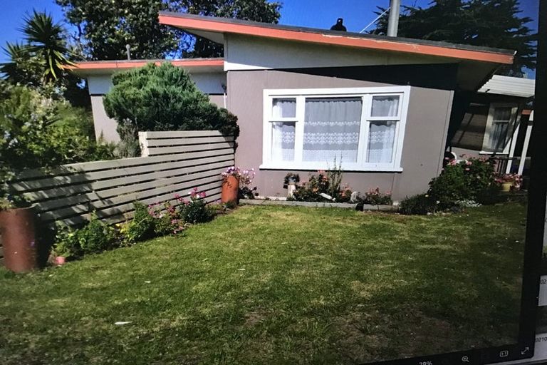 Photo of property in 551 Waitarere Beach Road, Waitarere Beach, Levin, 5510