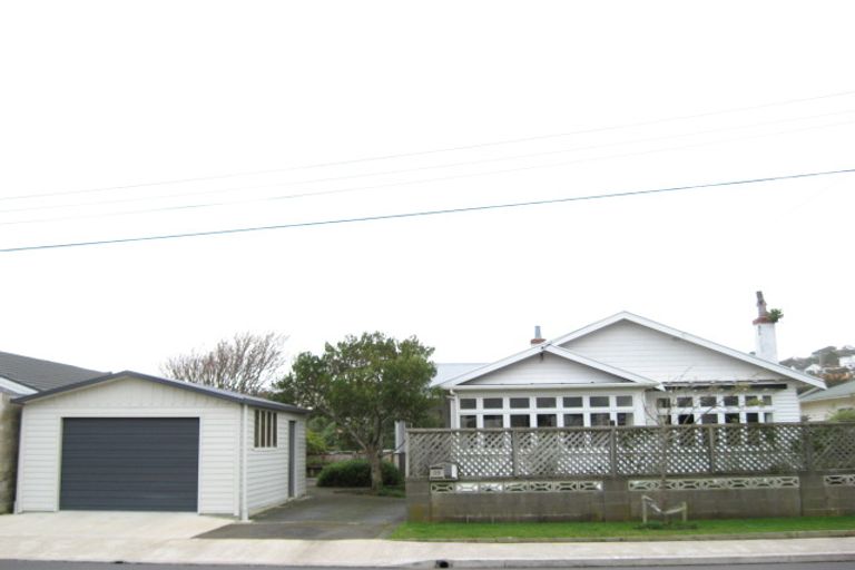 Photo of property in 35 Kano Street, Karori, Wellington, 6012