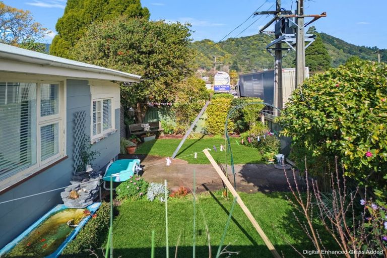 Photo of property in 30c York Street, Picton, 7220