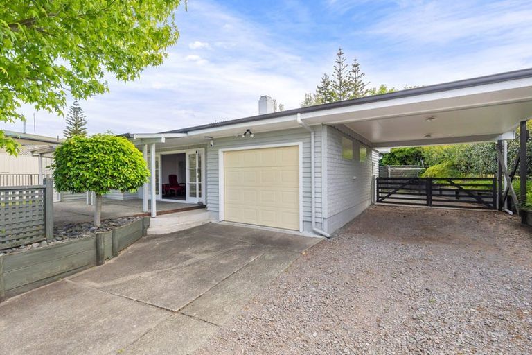 Photo of property in 2 Alberta Street, Acacia Bay, Taupo, 3330