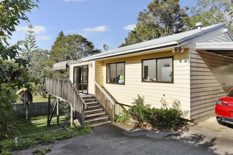 Photo of property in 2/14 Norman Road, Titirangi, Auckland, 0604