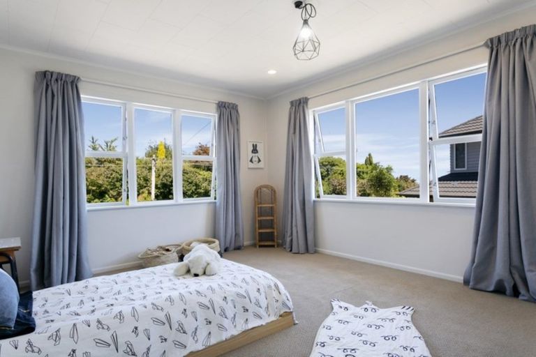 Photo of property in 48 Shepherd Road, Waipahihi, Taupo, 3330