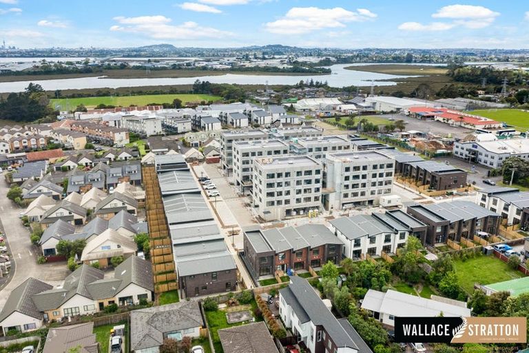 Photo of property in 148 Mcleod Road, Te Atatu South, Auckland, 0610