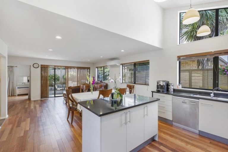 Photo of property in 18a Howe Street, Howick, Auckland, 2014