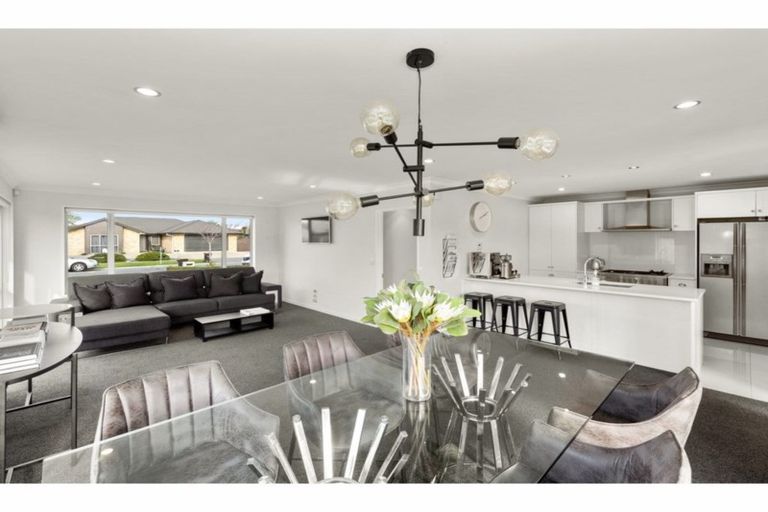 Photo of property in 35 Mariposa Crescent, Aidanfield, Christchurch, 8025