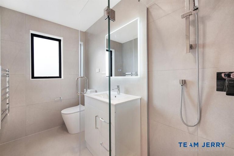 Photo of property in 14a Putiputi Way, Papakura, 2110