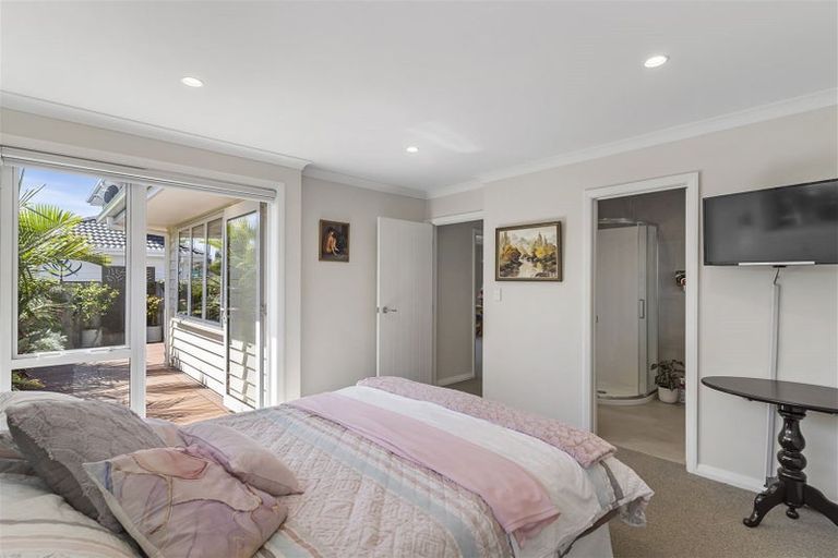 Photo of property in 2/67 Nelson Street, Howick, Auckland, 2014