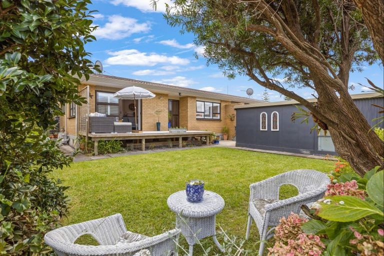 Photo of property in 21b Nukumea Common, Orewa, 0931