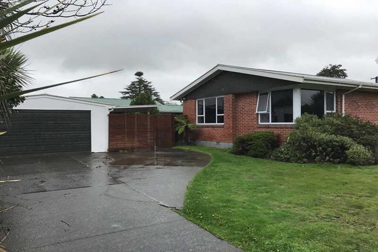 Photo of property in 8 Farrington Avenue, Bishopdale, Christchurch, 8053