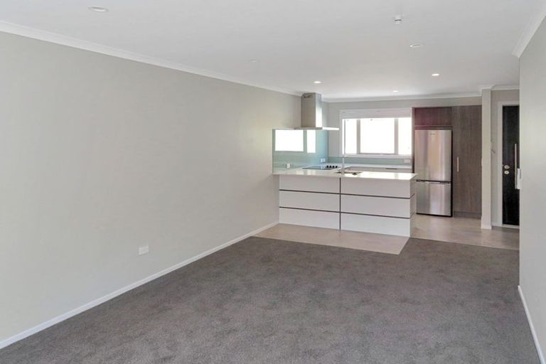 Photo of property in 7 John Reynolds Square, Hutt Central, Lower Hutt, 5010