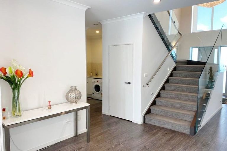 Photo of property in 6 Sauvignon Avenue, Ranui, Auckland, 0612