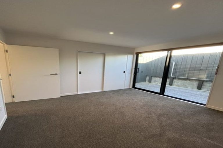 Photo of property in 17/6 Oswald Crescent, Paparangi, Wellington, 6037