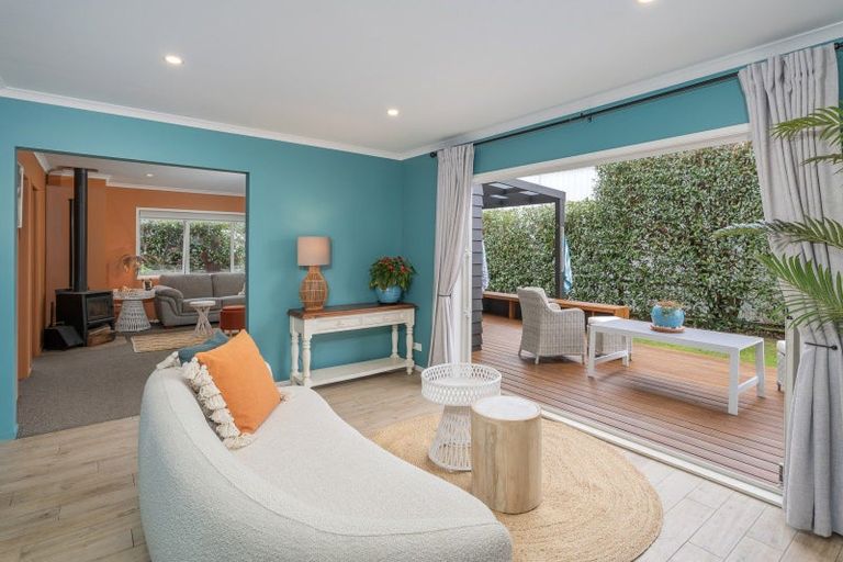 Photo of property in 56 Hahei Beach Road, Hahei, Whitianga, 3591