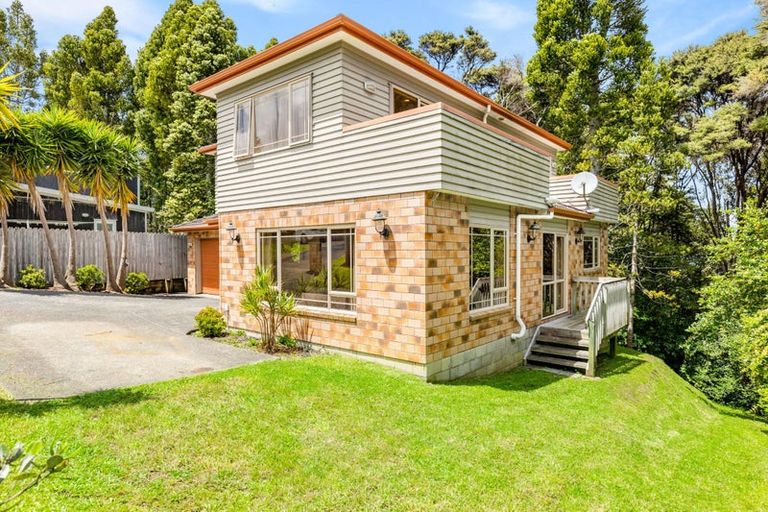 Photo of property in 77c Colwill Road, Massey, Auckland, 0614