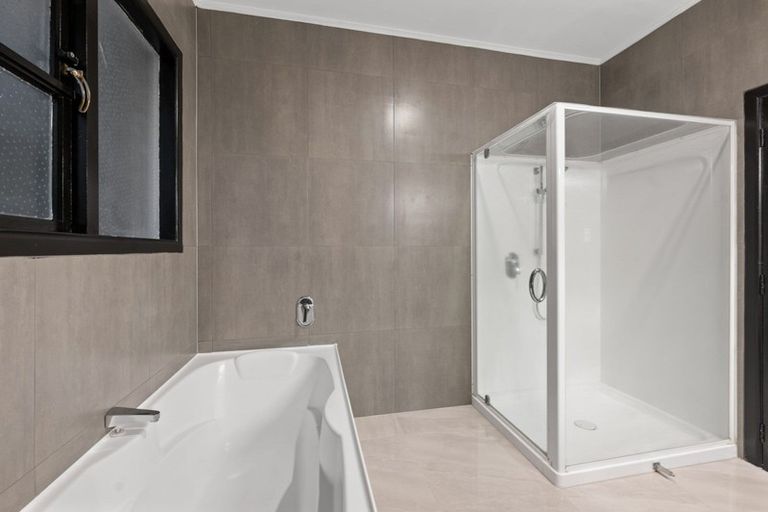 Photo of property in 90 Kawaha Point Road, Kawaha Point, Rotorua, 3010