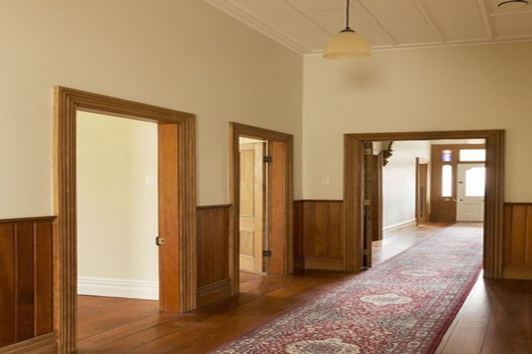 Photo of property in 32 Bellevue Road, Mount Eden, Auckland, 1024