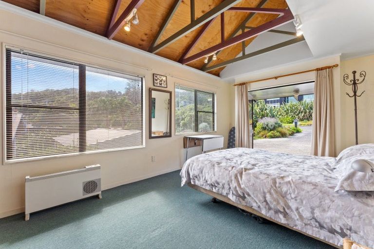 Photo of property in 73 Waitea Road, Muriwai, Waimauku, 0881