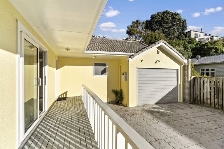 Photo of property in 96a Derwent Street, Island Bay, Wellington, 6023
