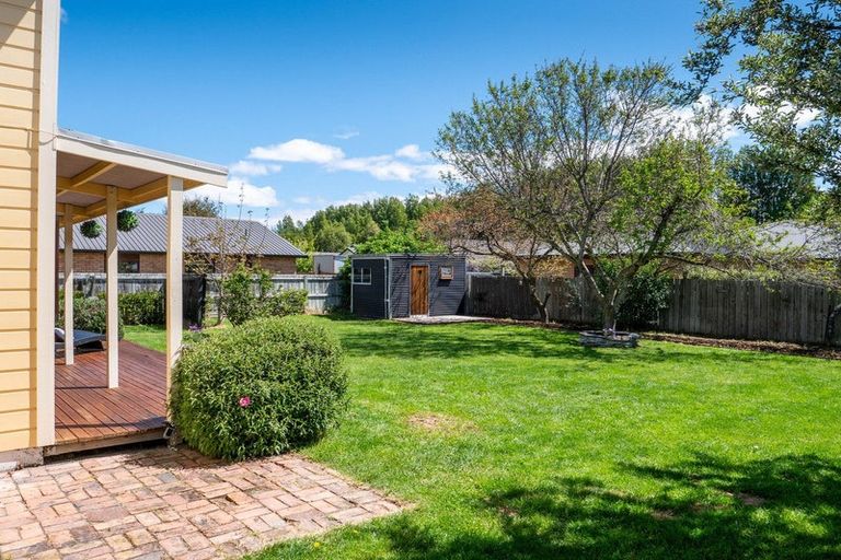 Photo of property in 19 Mavora Road, Lake Hayes, Queenstown, 9304