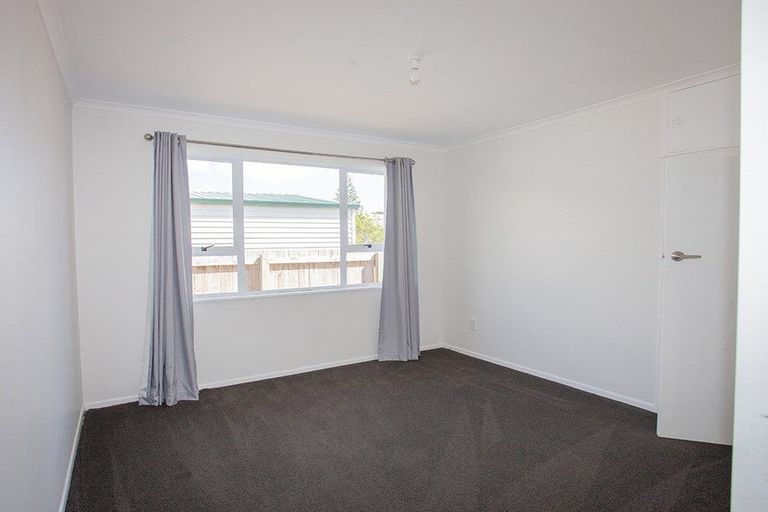 Photo of property in 3a Grey Street, Waitara, 4320