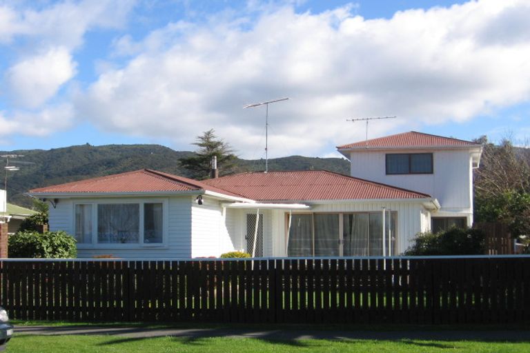 Photo of property in 38 Wallace Street, Featherston, 5710