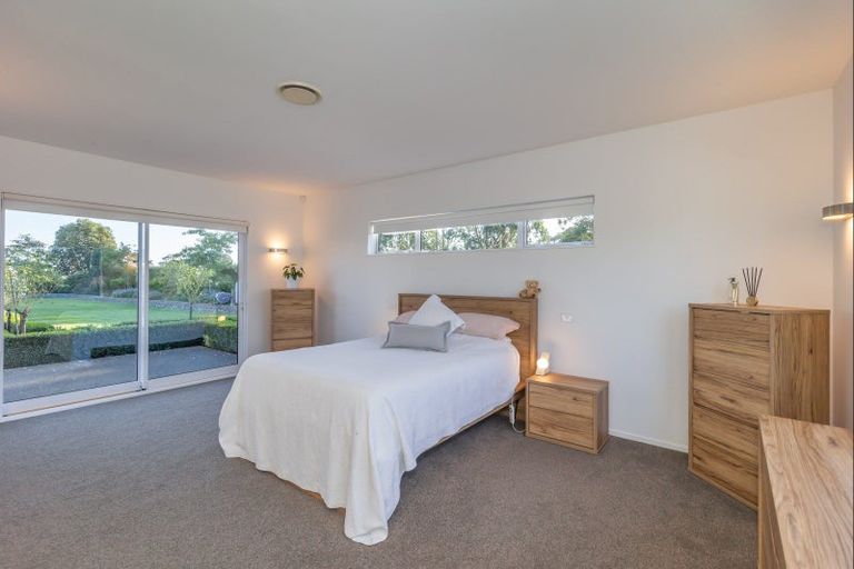 Photo of property in 342a Tararua Road, Levin, 5571
