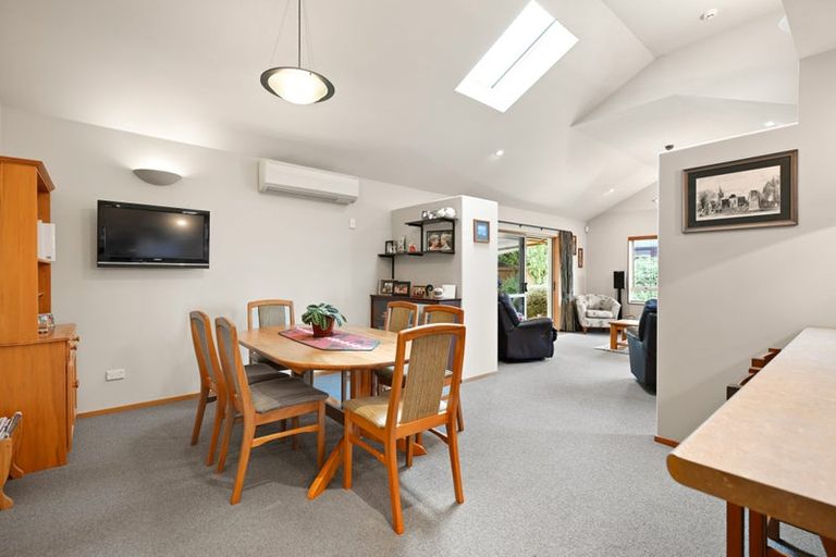 Photo of property in 12 Vermont Court, Huntington, Hamilton, 3210