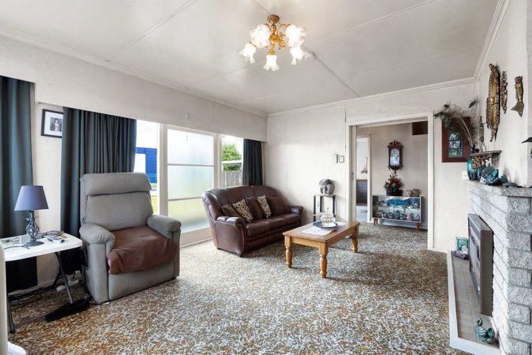 Photo of property in 1 Livingstone Avenue, Nawton, Hamilton, 3200