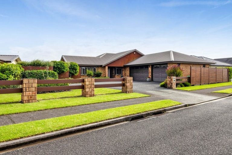 Photo of property in 5 Marlin Terrace, Bell Block, New Plymouth, 4312