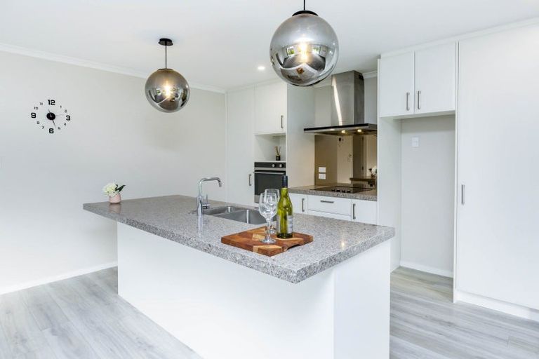 Photo of property in 12 Buddle Road, Wallaceville, Upper Hutt, 5018