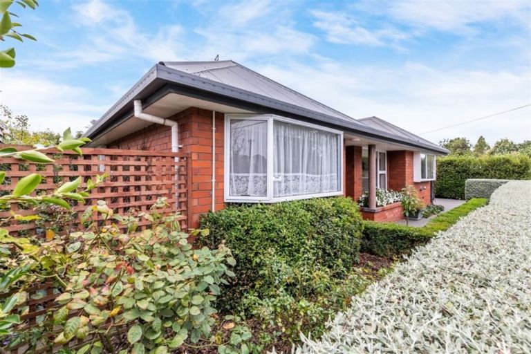 Photo of property in 2/28 Lionel Street, Avonside, Christchurch, 8061