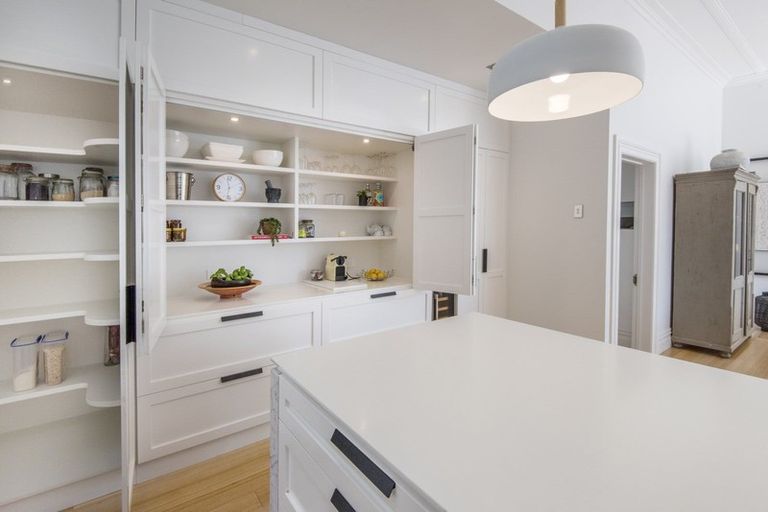 Photo of property in 7 Summer Street, Stanley Point, Auckland, 0624