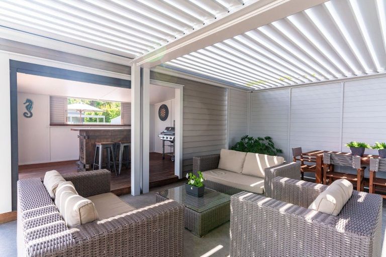 Photo of property in 10 Bayside Lane, Parua Bay, 0174