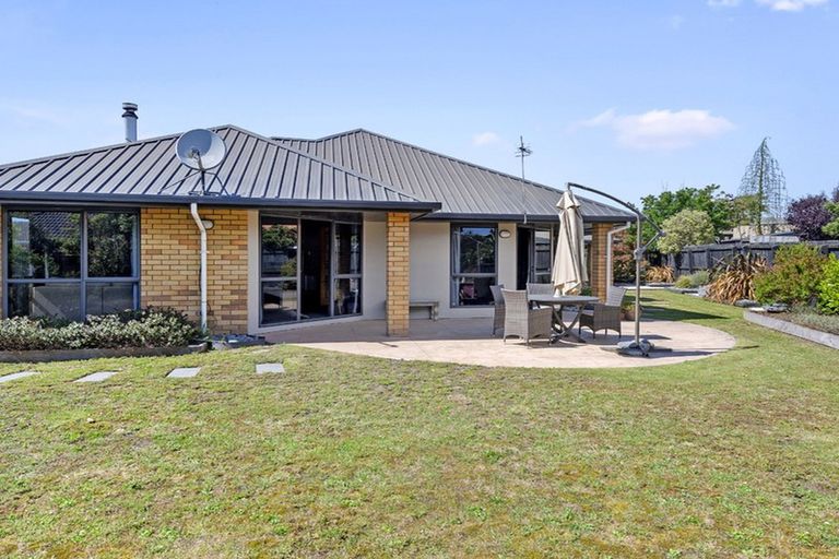 Photo of property in 29 Aston Drive, Waimairi Beach, Christchurch, 8083