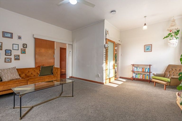 Photo of property in 38 Millar Street, Terrace End, Palmerston North, 4410