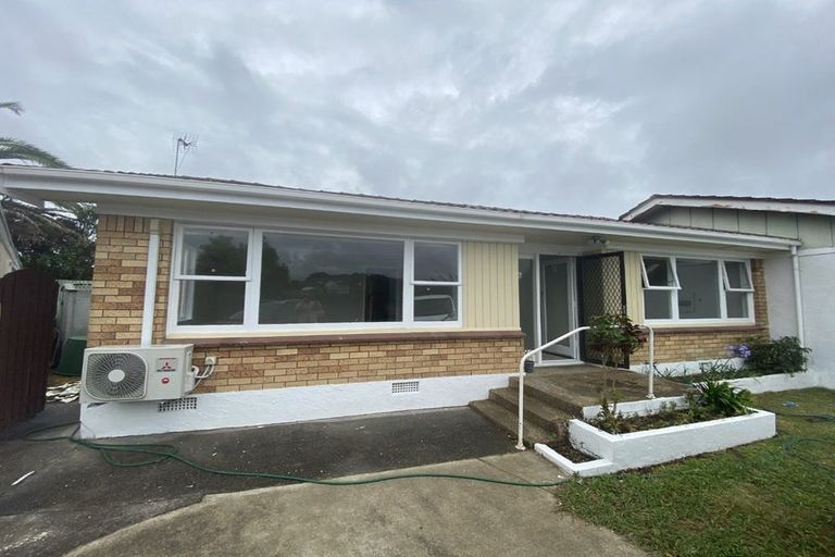Photo of property in 1/11 Carolyn Street, Manukau, Auckland, 2025