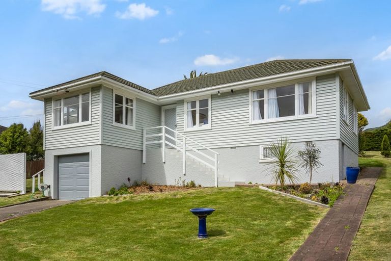 Photo of property in 36 Handyside Street, Tawa, Wellington, 5028