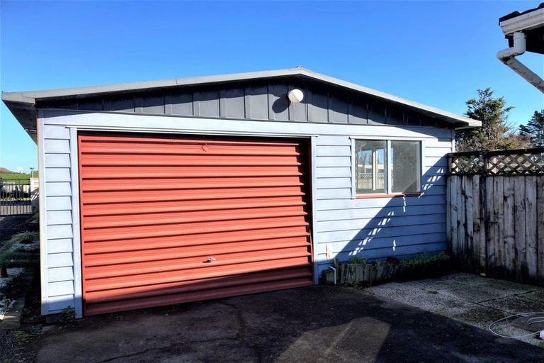 Photo of property in 89d Leslie Street, Waitara, 4320