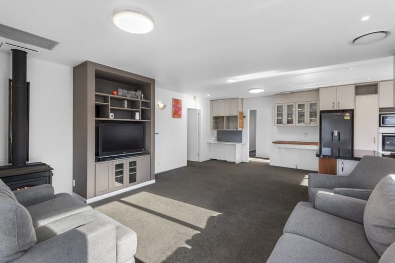 Photo of property in 7 Rollesby Street, Hoon Hay, Christchurch, 8025