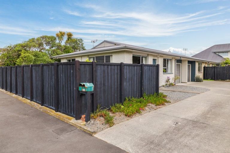 Photo of property in 1/335 Marine Parade, New Brighton, Christchurch, 8061
