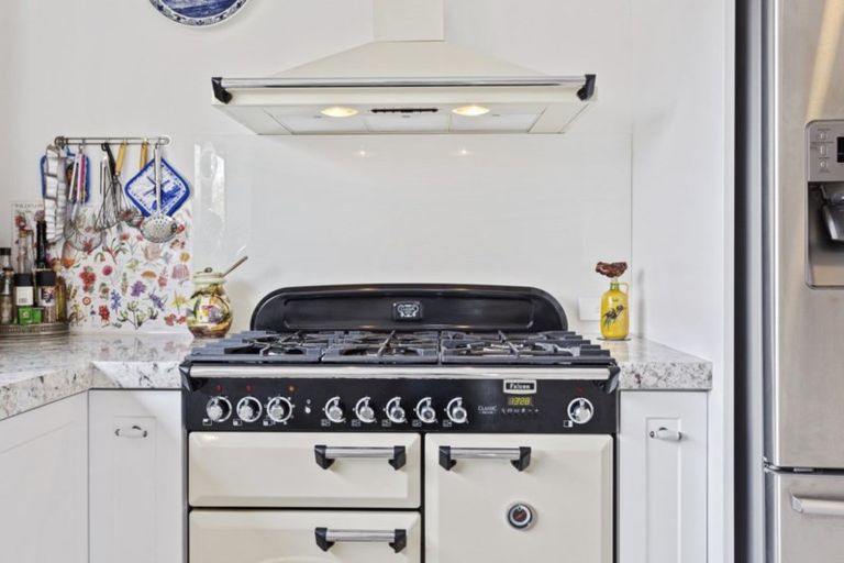 Photo of property in 38 Woodglen Drive, Woodend, 7610