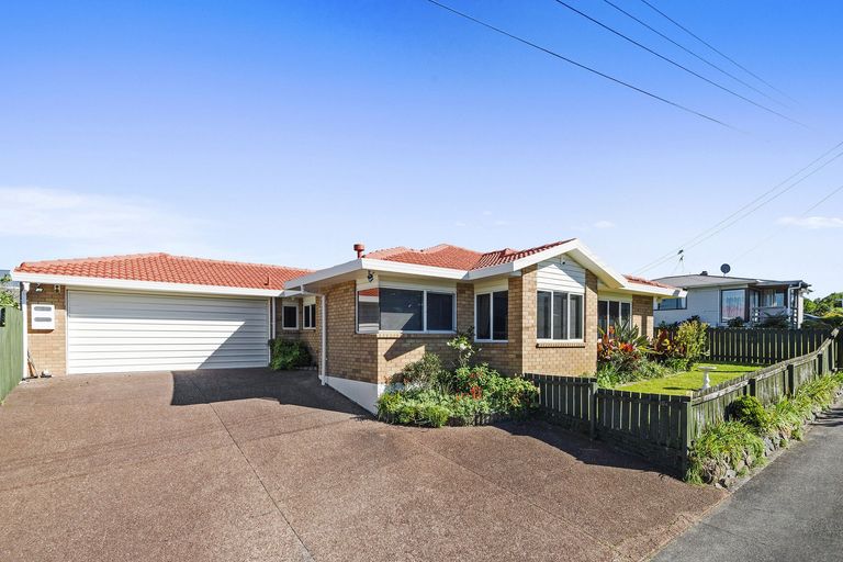 Photo of property in 10a Gills Avenue, Papakura, 2110