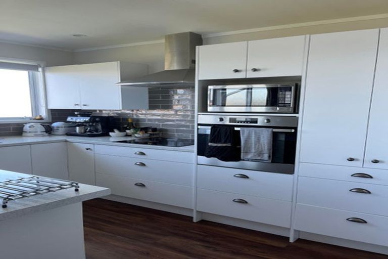 Photo of property in 2/161 Onslow Road, Khandallah, Wellington, 6035