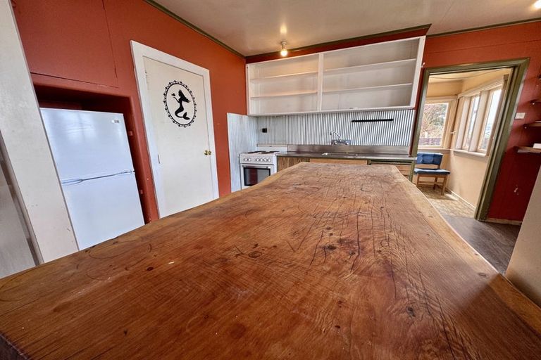 Photo of property in 1 Aramoana Road, Careys Bay, Port Chalmers, 9082