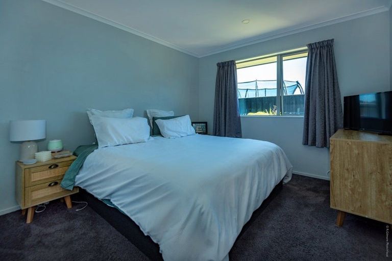 Photo of property in 18 Northmoor Boulevard, Rolleston, 7615