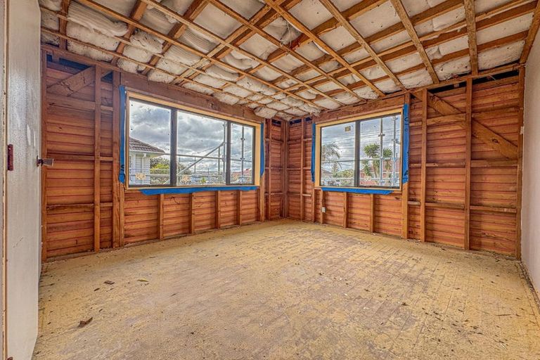 Photo of property in 1 Natalie Place, Otara, Auckland, 2023