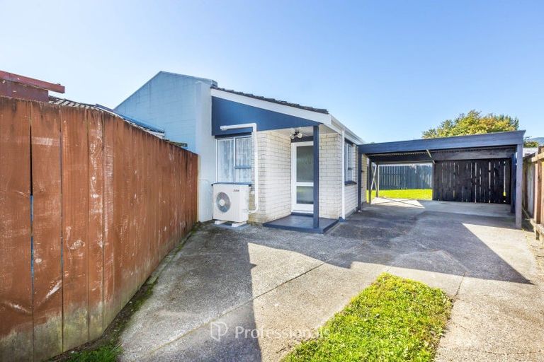 Photo of property in 22b Akron Grove, Totara Park, Upper Hutt, 5018
