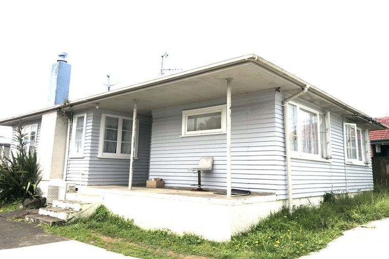 Photo of property in 11 Fleming Street, Mangere East, Auckland, 2024
