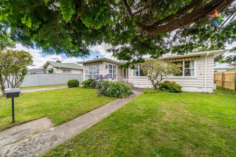 Photo of property in 4 Stamford Grove, Avalon, Lower Hutt, 5011