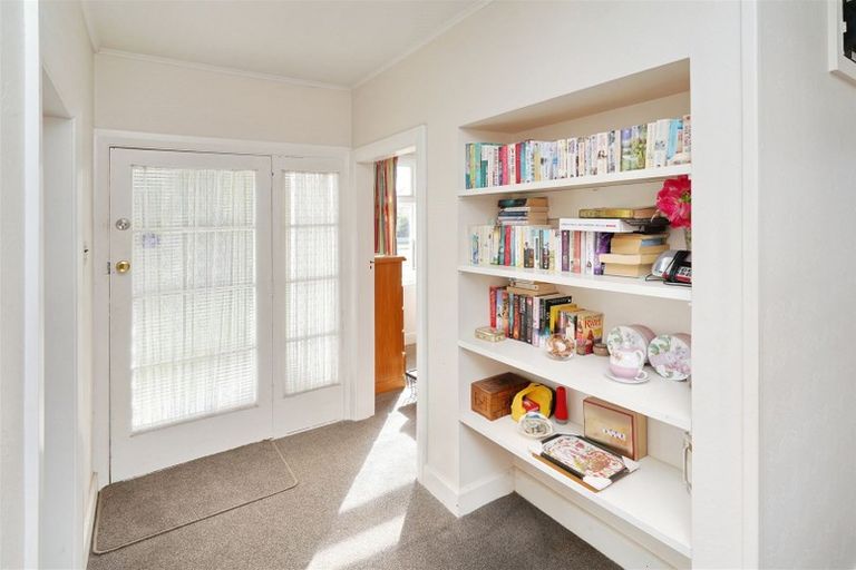 Photo of property in 34 Mcgregors Road, Bromley, Christchurch, 8062